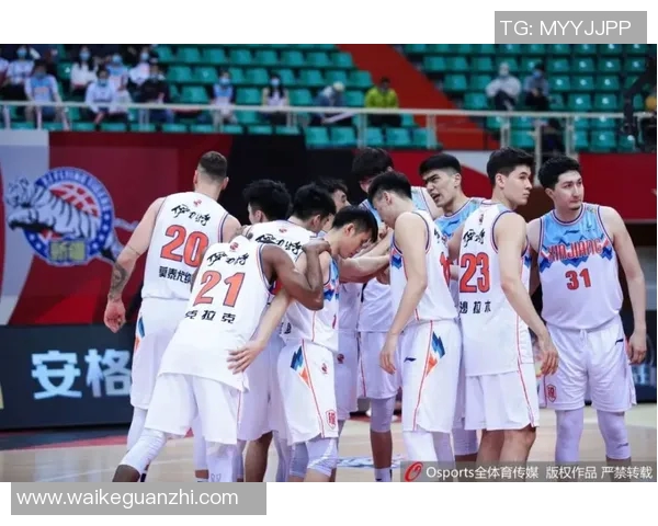 齐麟的崛起与挑战：探索新星在篮球界的未来之路与潜力分析